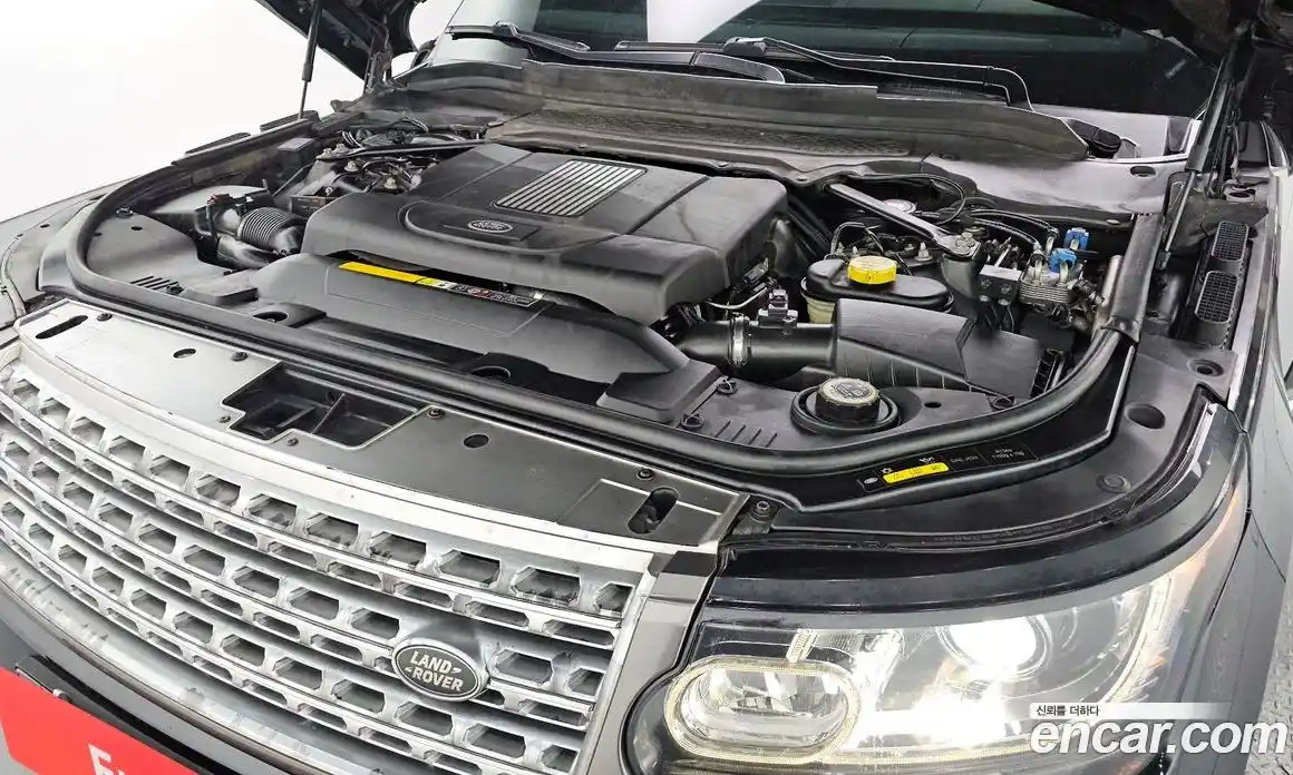 Land Rover Range-Rover 2015 4.4 гидро в Москве № 213864, фото 6