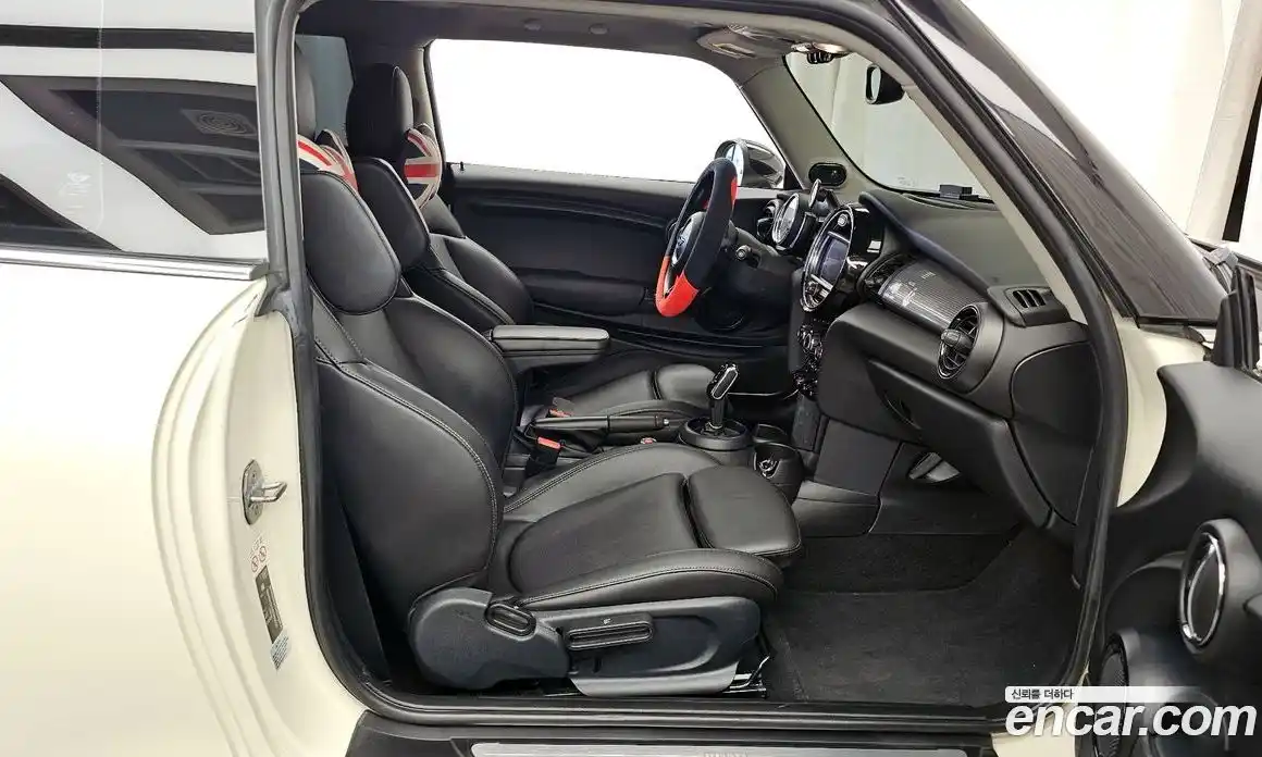 Mini Cooper 2019 1.5 гидро в Москве № 214393, фото 11