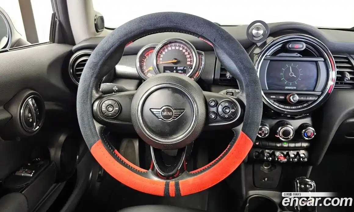 Mini Cooper 2019 1.5 гидро в Москве № 214393, фото 13