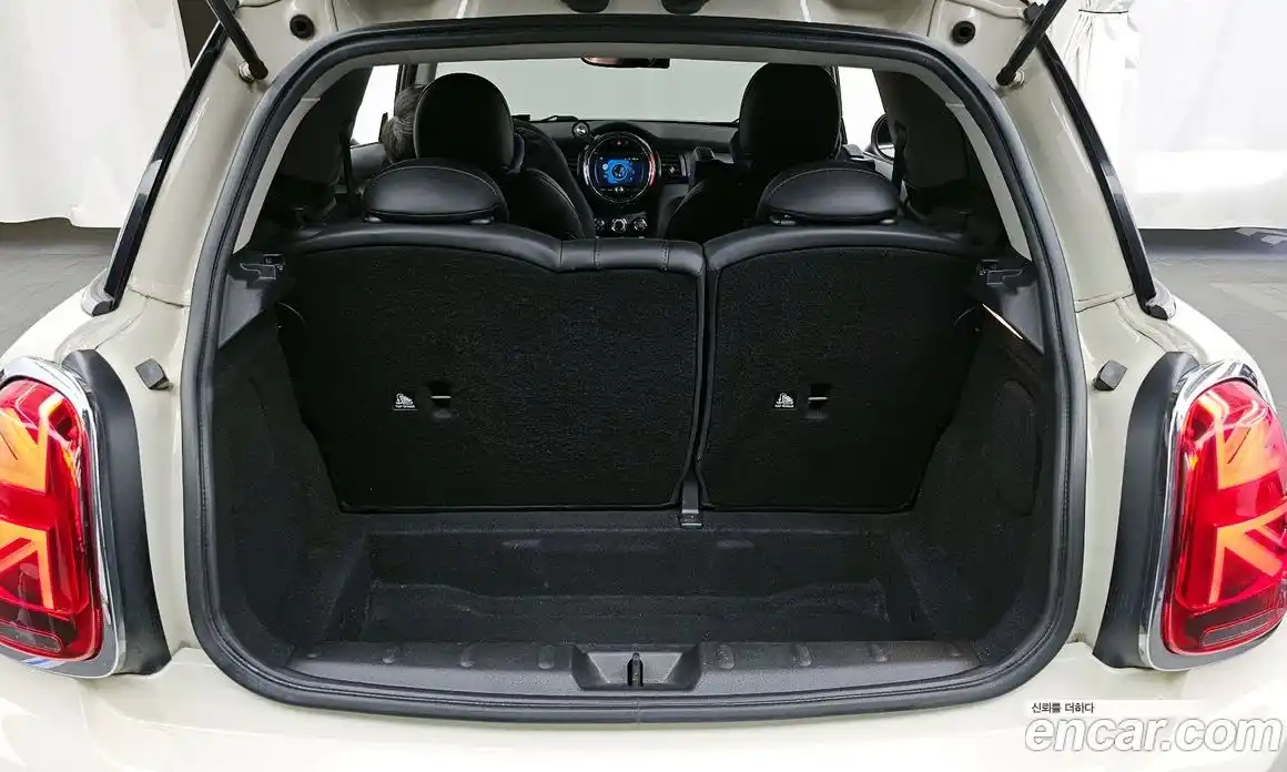 Mini Cooper 2019 1.5 гидро в Москве № 214393, фото 20