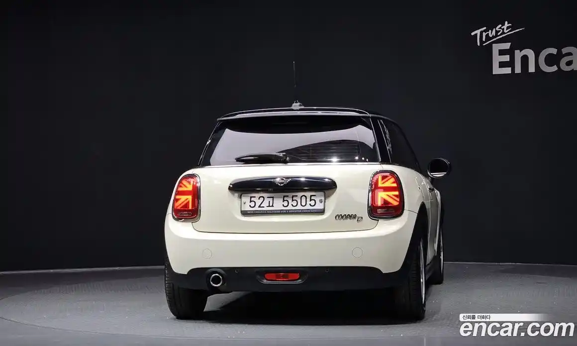 Mini Cooper 2019 1.5 гидро в Москве № 214393, фото 4
