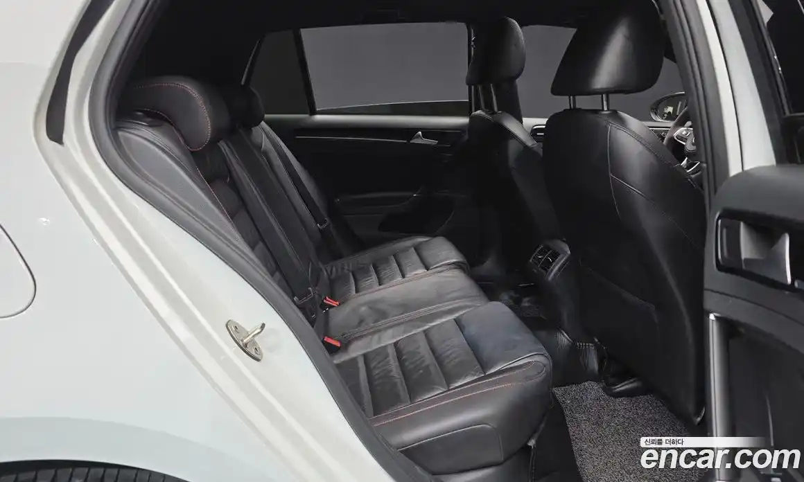 Volkswagen Golf 2016 2.0 гидро в Москве № 215366, фото 12