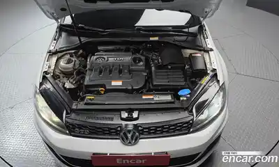 Volkswagen Golf 2016 2.0 гидро в Москве № 215366, миниатюра 6