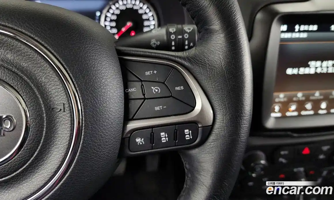 Jeep Renegade 2021 2.4 гидро в Москве № 215498, фото 18