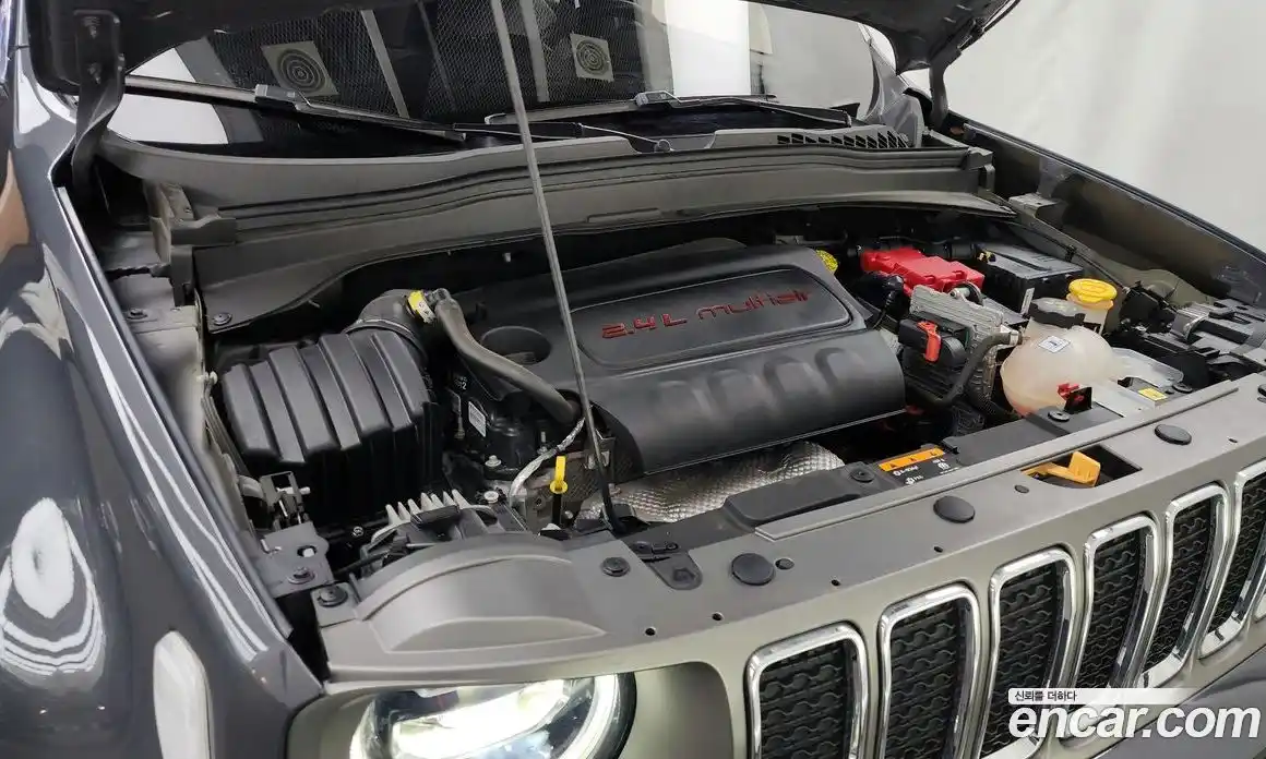 Jeep Renegade 2021 2.4 гидро в Москве № 215498, фото 6