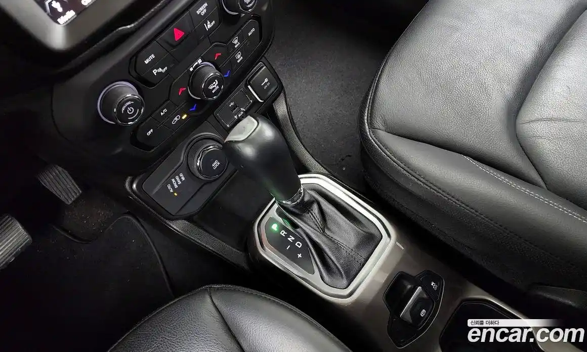 Jeep Renegade 2021 2.4 гидро в Москве № 215498, фото 9