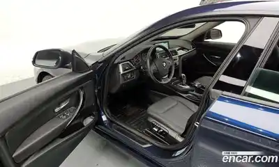 BMW 3-Series 2017 2.0 Автомат в Москве № 228922, миниатюра 11