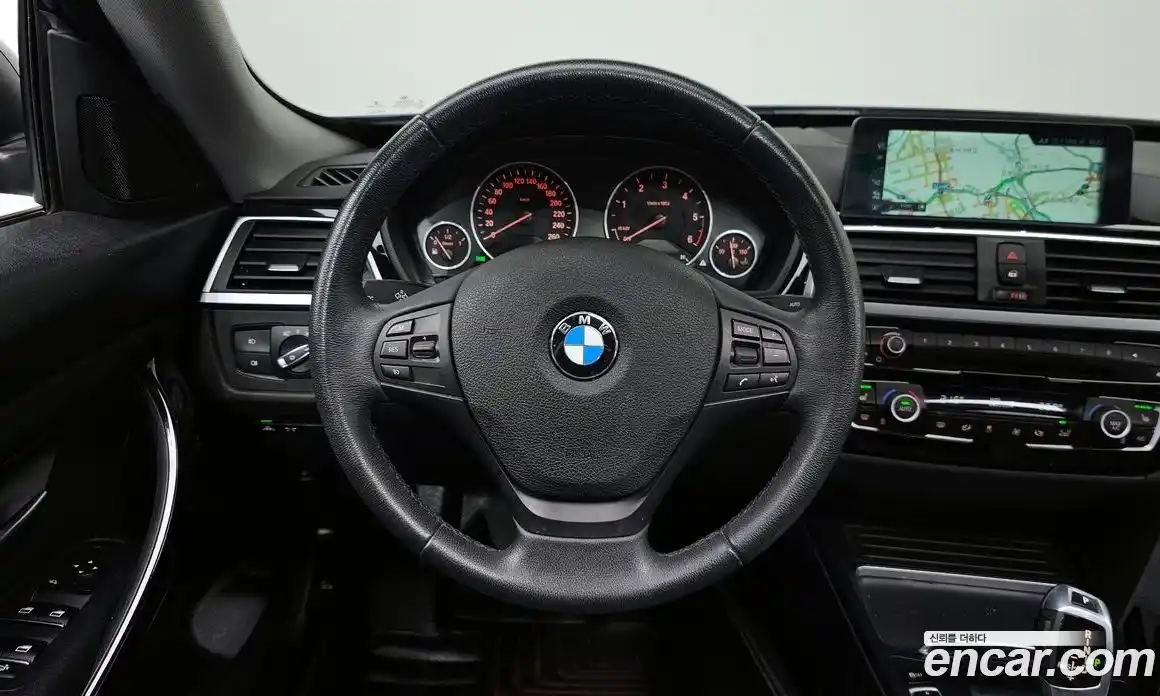 BMW 3-Series 2017 2.0 Автомат в Москве № 228922, фото 13