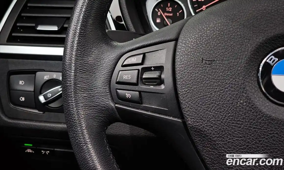 BMW 3-Series 2017 2.0 Автомат в Москве № 228922, фото 18