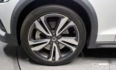 Volvo V60 2019 2.0 гидро в Москве № 230433, миниатюра 5