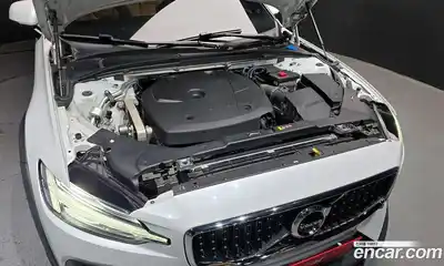 Volvo V60 2019 2.0 гидро в Москве № 230433, миниатюра 6
