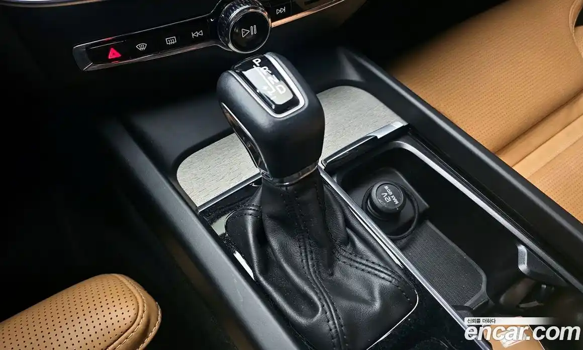 Volvo V60 2019 2.0 гидро в Москве № 230433, фото 9