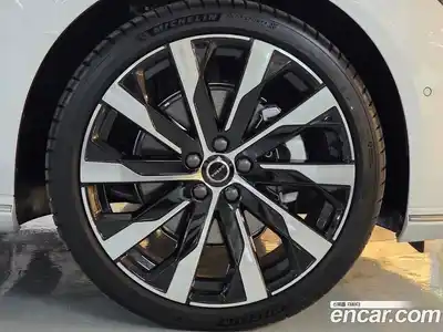 Volvo S90 2025 2.0 гидро в Москве № 230719, миниатюра 5