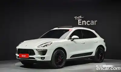 Porsche Macan, 2015