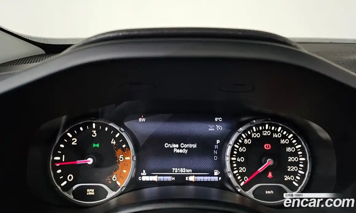 Jeep Renegade 2015 2.0 гидро в Москве № 232447, фото 8