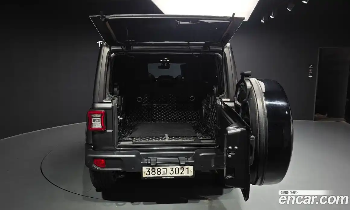 Jeep Wrangler 2020 2.0 гидро в Москве № 232555, фото 20