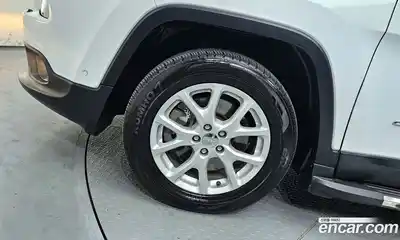 Jeep Cherokee 2018 2.4 гидро в Москве № 232630, миниатюра 5