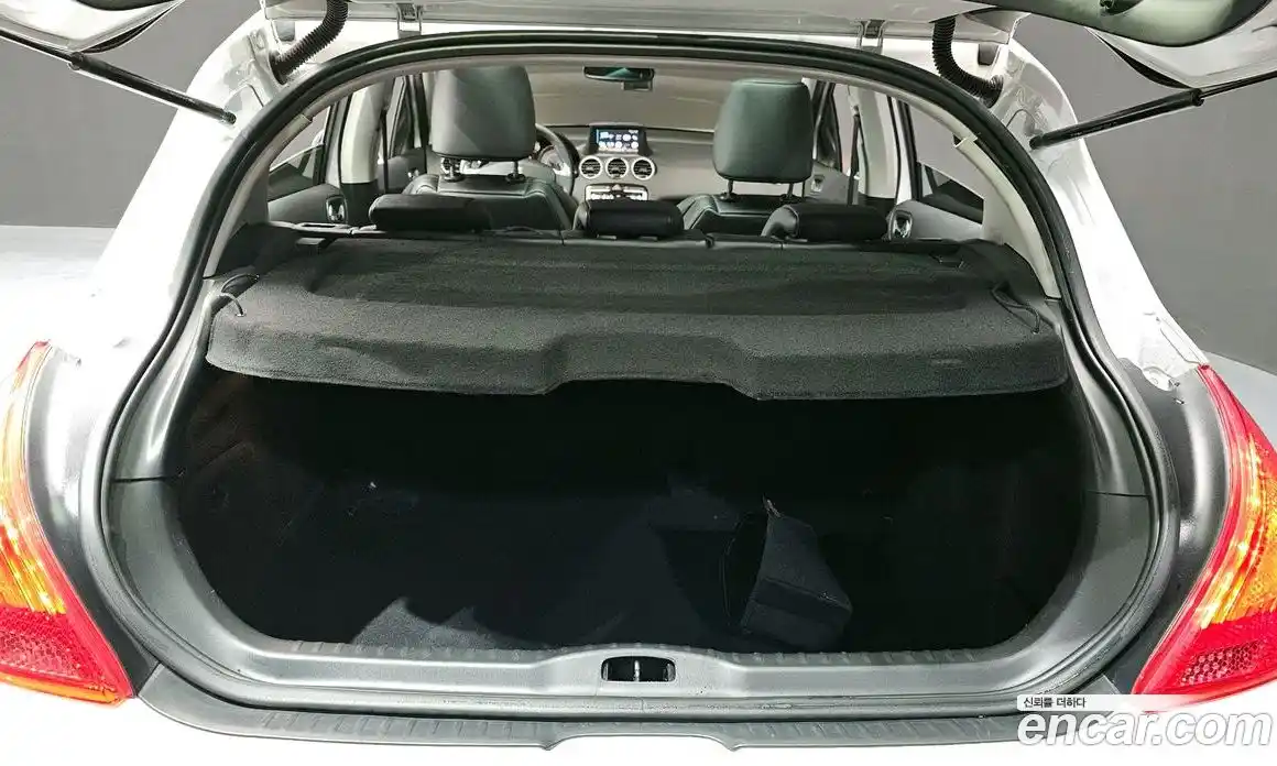 Peugeot 308 2014 1.6 гидро в Москве № 234872, фото 20