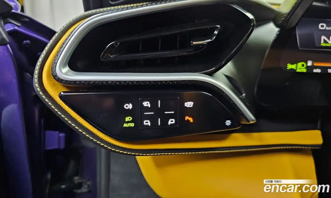 Ferrari 296 2024 3.0 гидро в Москве № 235999, фото 14