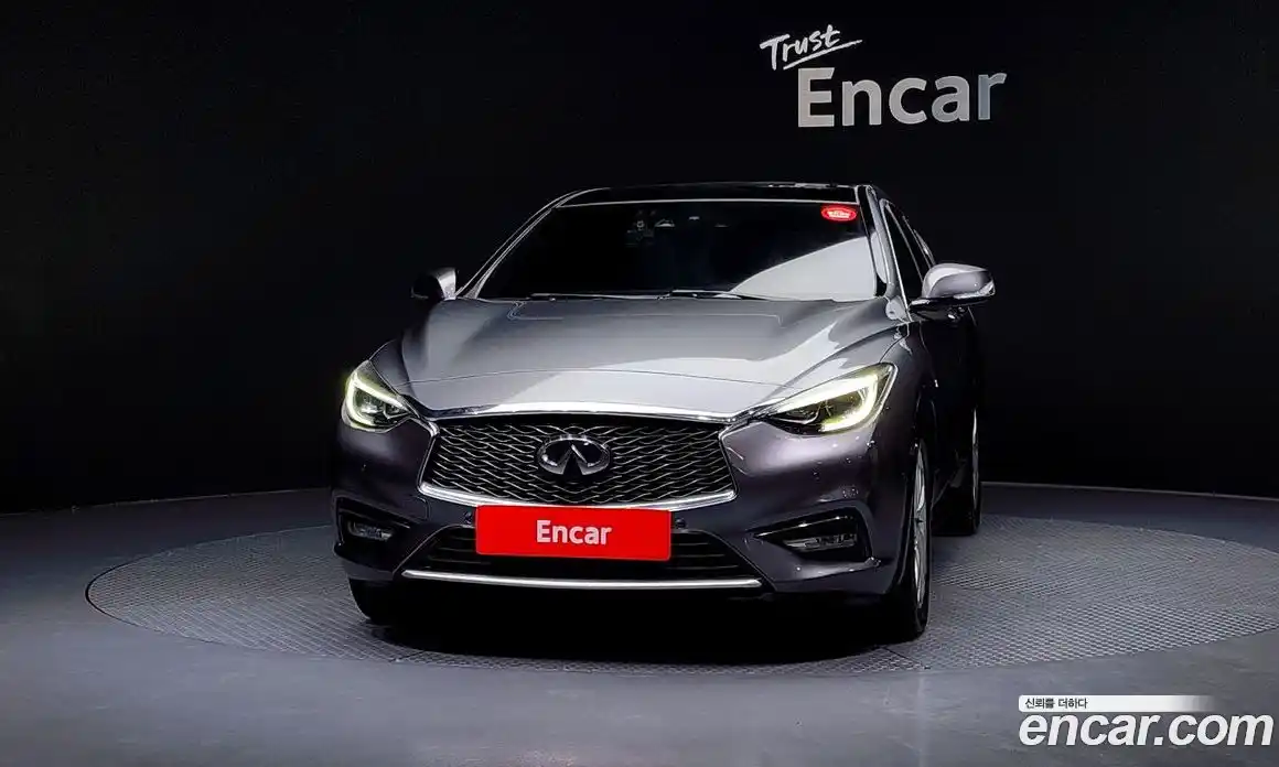 Infiniti Q30 2019 2.0 гидро в Москве № 244795, фото 3