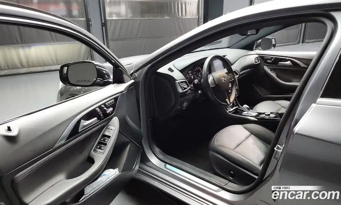 Infiniti Q30 2019 2.0 гидро в Москве № 244795, фото 10
