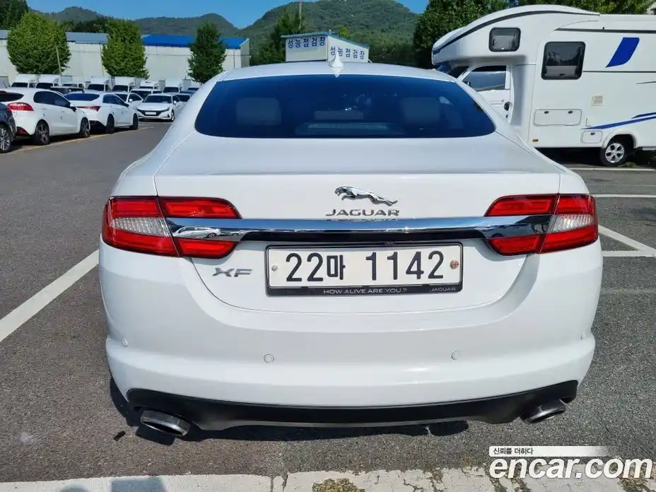 Jaguar XF 2014 2.0 гидро в Москве № 248278, фото 6