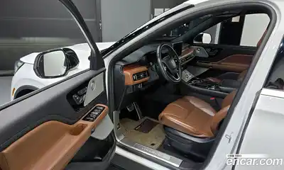 Lincoln Aviator 2021 3.0 гидро в Москве № 255716, миниатюра 10