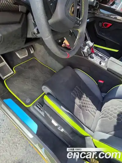 Lamborghini Urus 2025 4.0 гидро в Москве № 256317, миниатюра 11