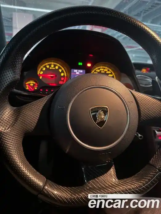 Lamborghini Gallardo 2010 5.2 механика в Москве № 256342, фото 7