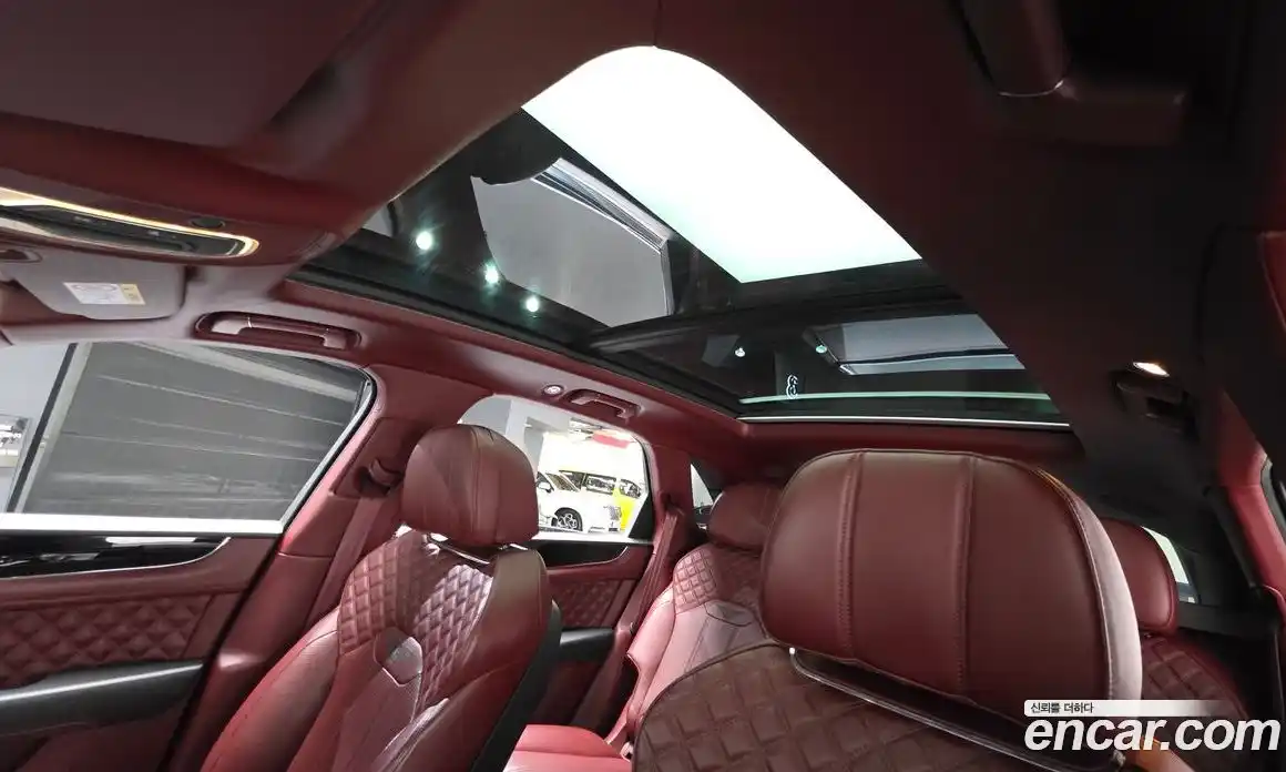 Bentley Bentayga 2022 4.0 гидро в Москве № 256684, фото 16