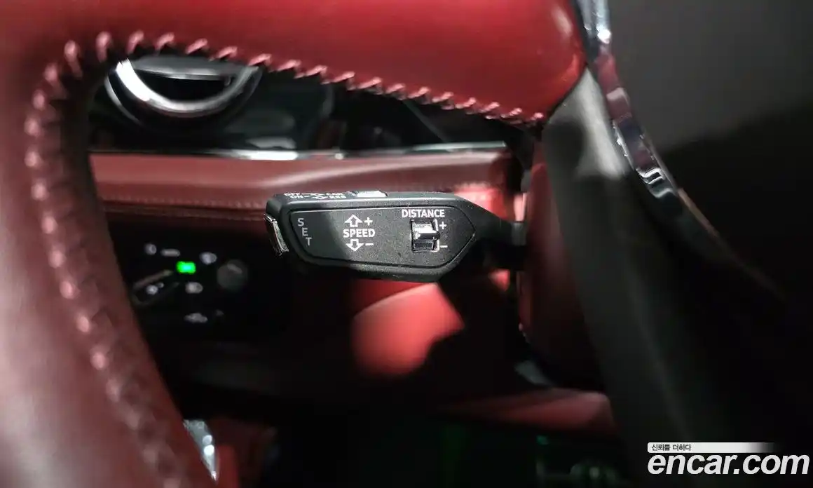 Bentley Bentayga 2022 4.0 гидро в Москве № 256684, фото 17