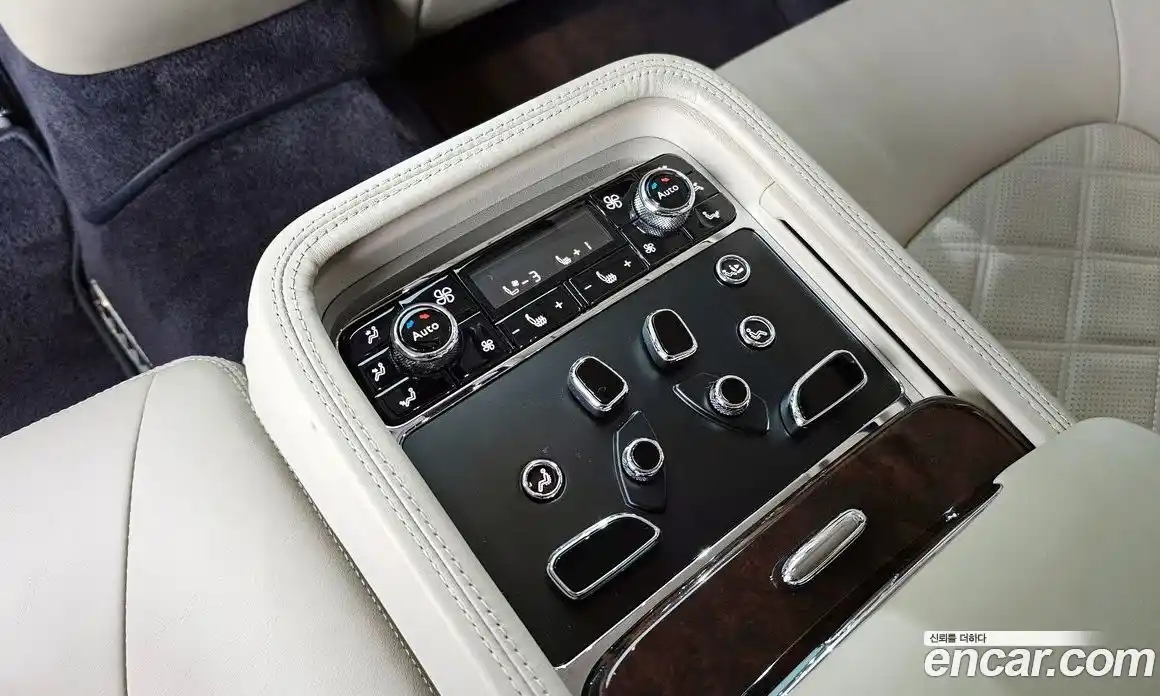 Bentley Mulsanne 2013 6.8 гидро в Москве № 256694, фото 18