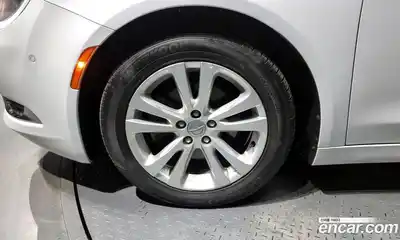 Chrysler 200 2015 2.4 гидро в Москве № 256782, миниатюра 5
