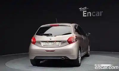 Peugeot 208 2013 1.6 гидро в Москве № 259410, миниатюра 4