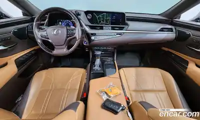 Lexus ES 2021 2.5 гидро в Москве № 275601, миниатюра 7