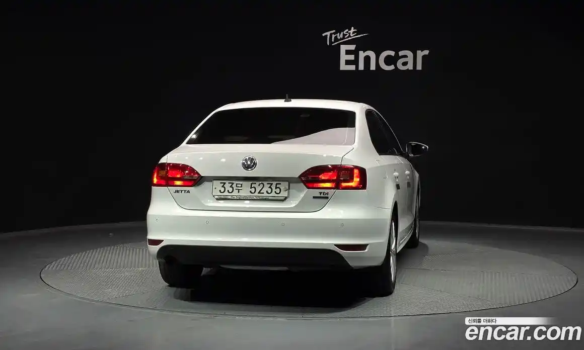 Volkswagen Jetta 2014 1.6 гидро в Москве № 277075, фото 4
