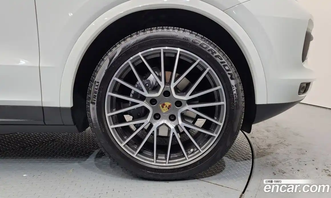 Porsche Cayenne 2019 3.0 гидро в Москве № 294142, фото 5