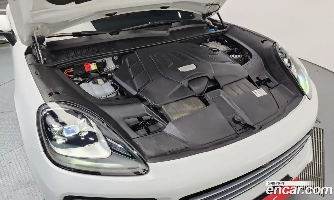 Porsche Cayenne 2019 3.0 гидро в Москве № 294142, фото 6