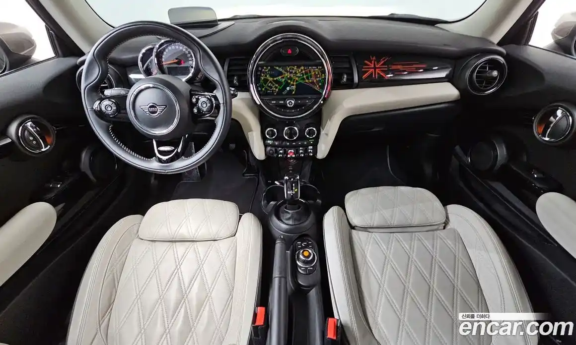 Mini Cooper 2020 2.0 гидро в Москве № 299394, фото 7