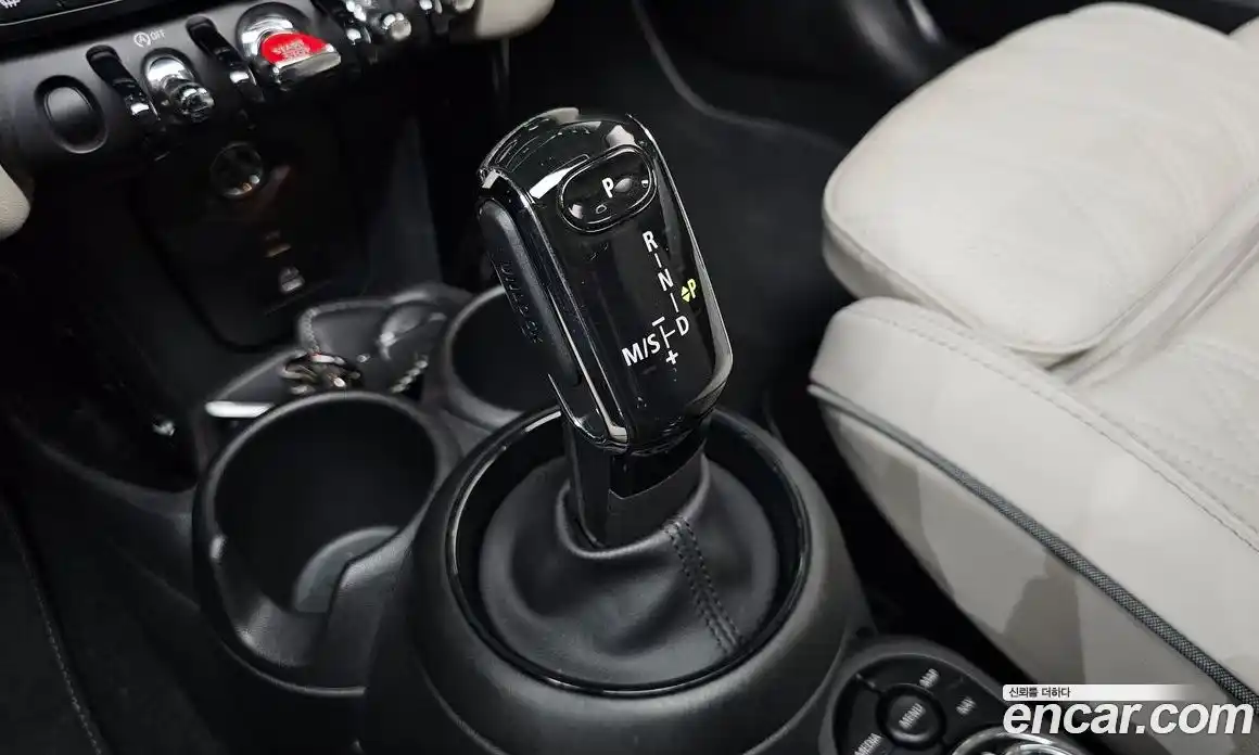 Mini Cooper 2020 2.0 гидро в Москве № 299394, фото 9