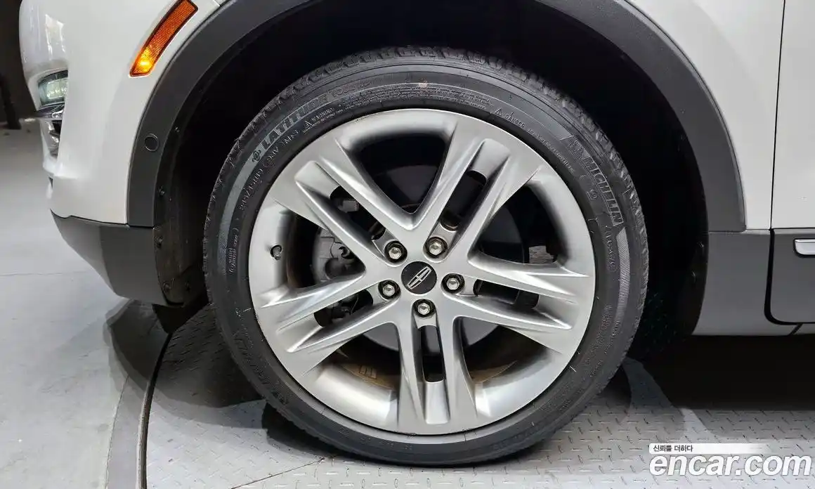 Lincoln MKC 2019 2.0 гидро в Москве № 304119, фото 5