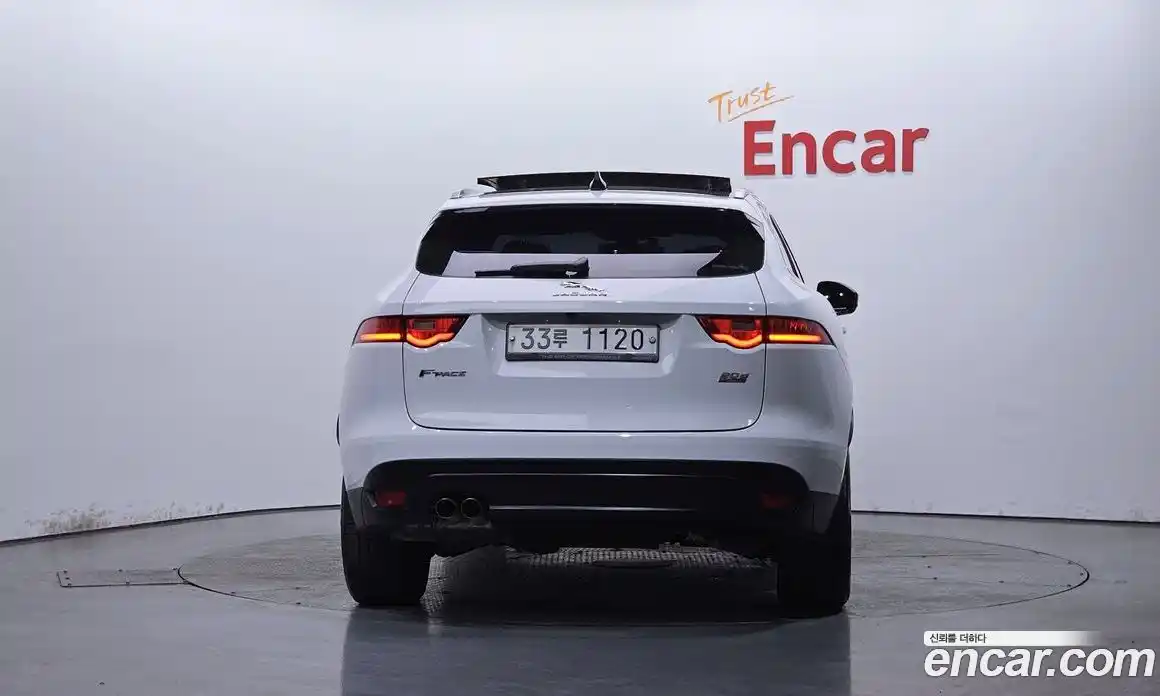 Jaguar F-Pace 2019 2.0 гидро в Москве № 304946, фото 4