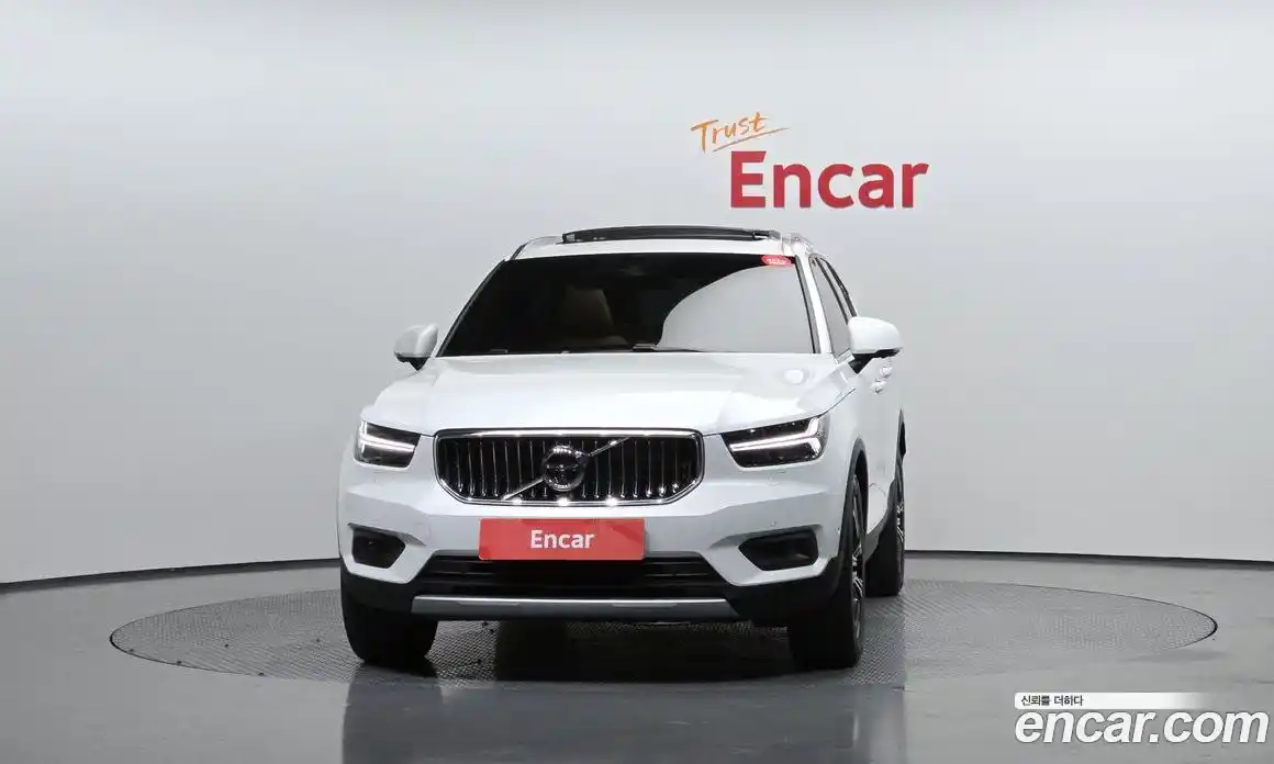 Volvo XC40 2021 2.0 гидро в Москве № 312647, фото 3