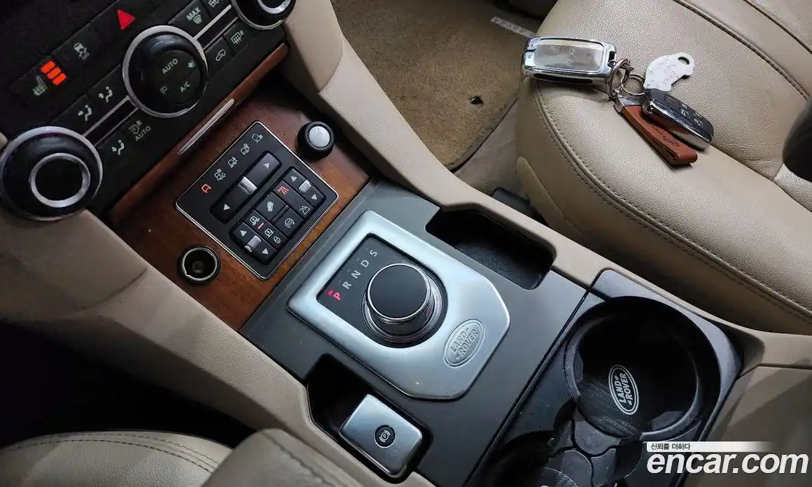 Land Rover Discovery 2016 3.0 гидро в Москве № 315946, фото 9