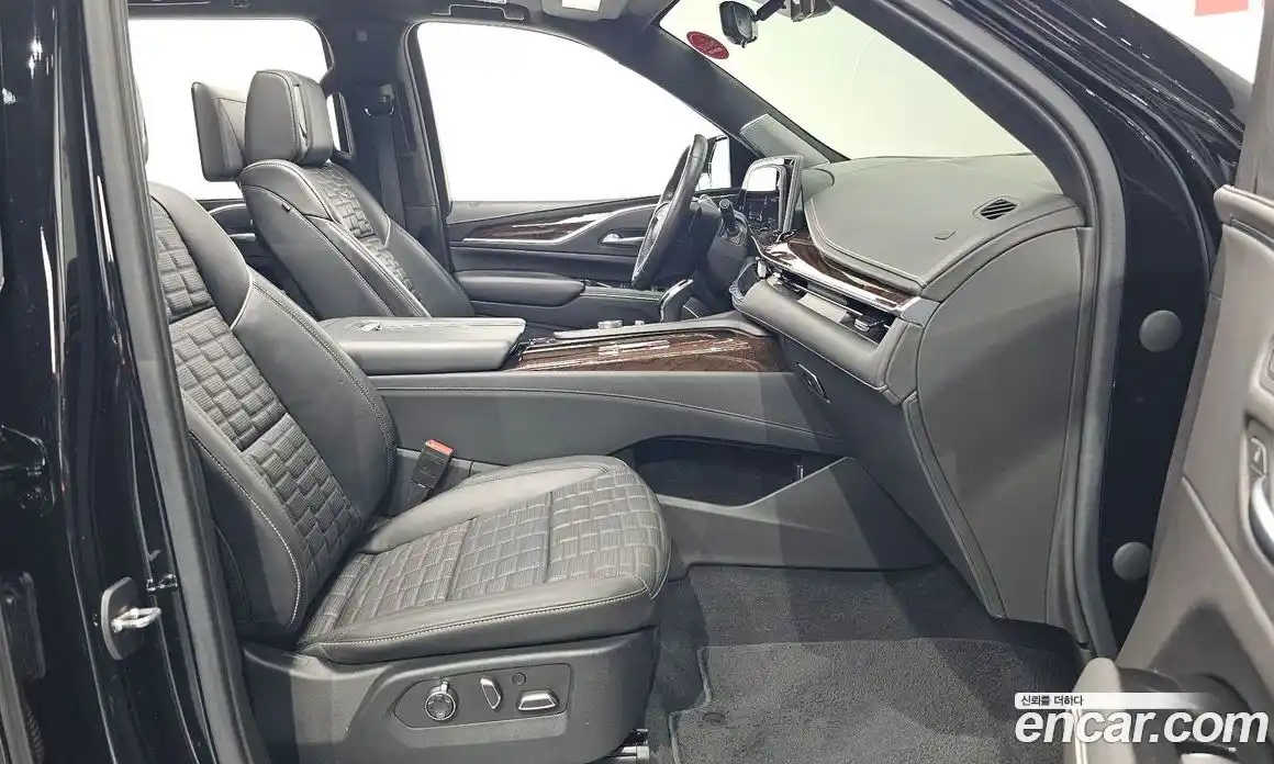 Cadillac Escalade 2021 6.2 гидро в Москве № 320951, фото 10