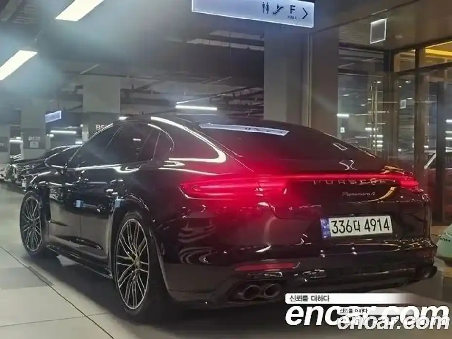 Porsche Panamera 2018 3.0 гидро в Москве № 326993, фото 5
