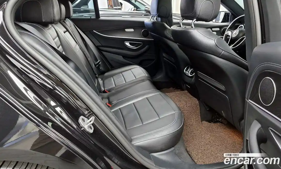 Mercedes-Benz E-Class 2022 2.0 гидро, фото 12