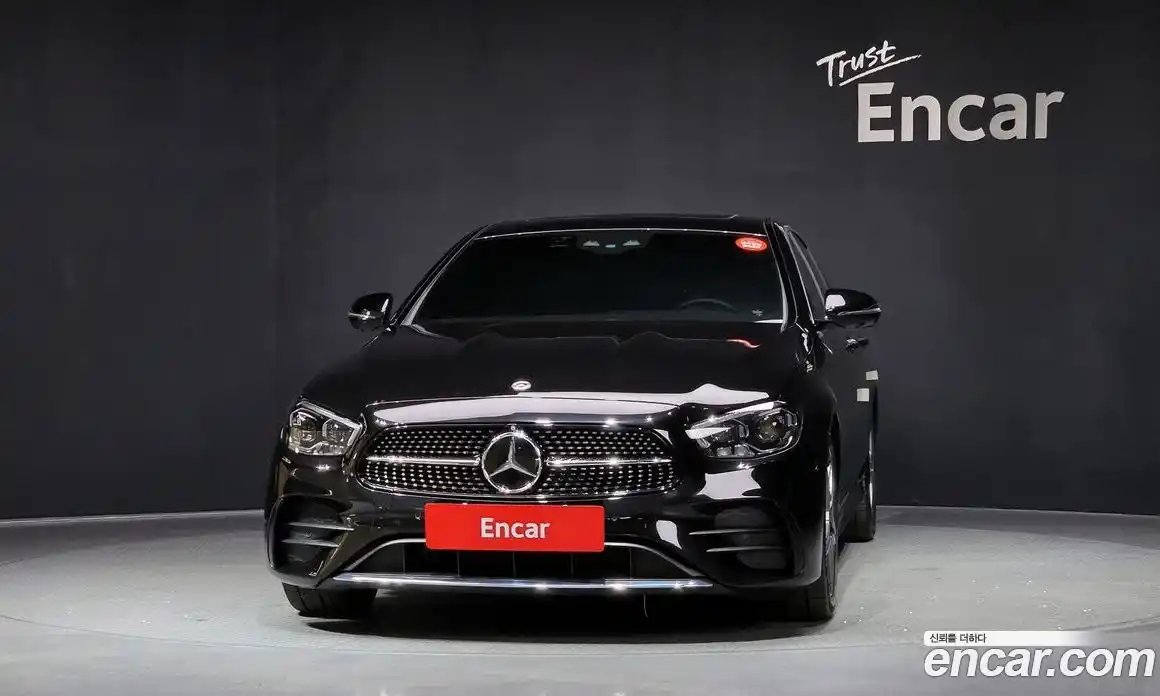 Mercedes-Benz E-Class 2022 2.0 гидро, фото 3