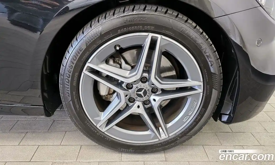 Mercedes-Benz E-Class 2022 2.0 гидро, фото 5