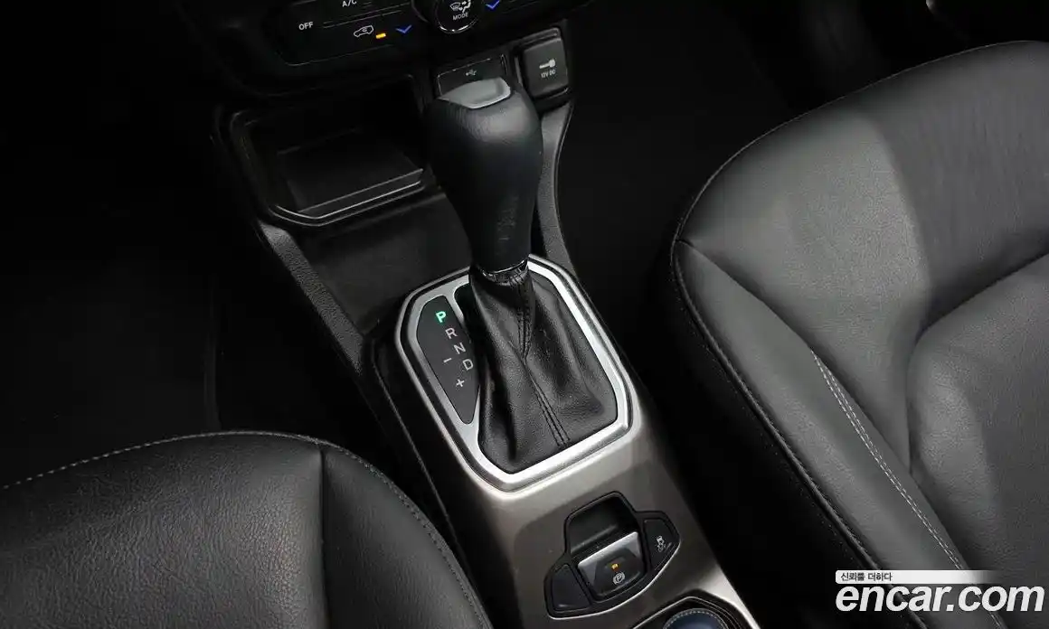 Jeep Renegade 2021 2.4 гидро в Москве № 360404, фото 9